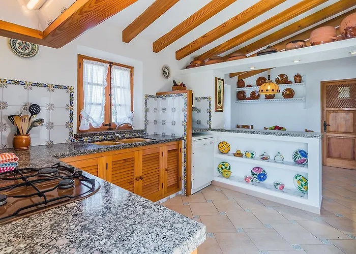 Pericas Almadrava Villa *